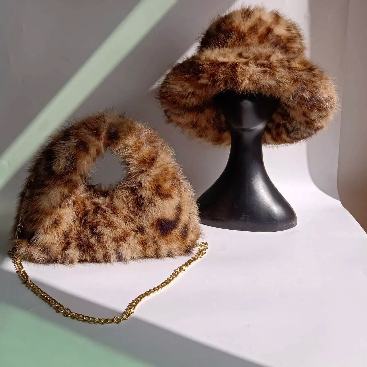 Fur Bucket Hat with two-piece set bag option