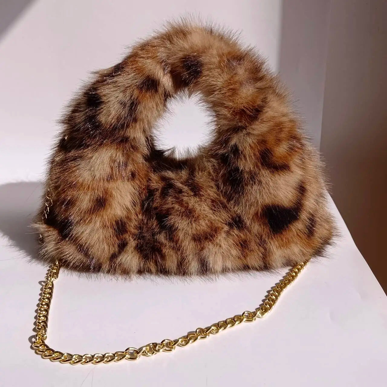 Fur Bucket Hat with two-piece set bag option