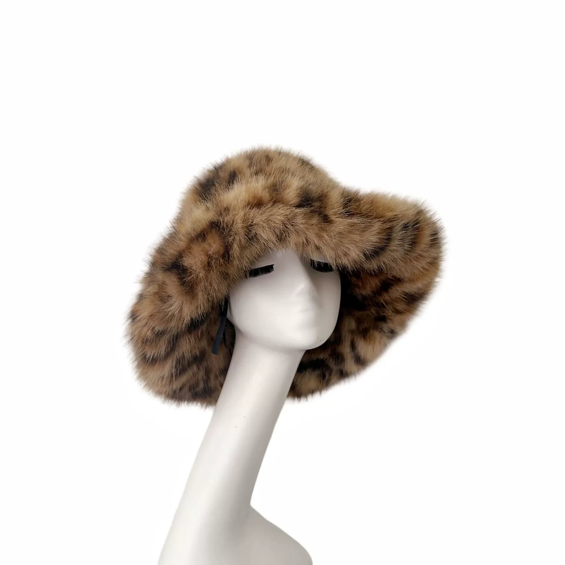 Fur Bucket Hat with two-piece set bag option
